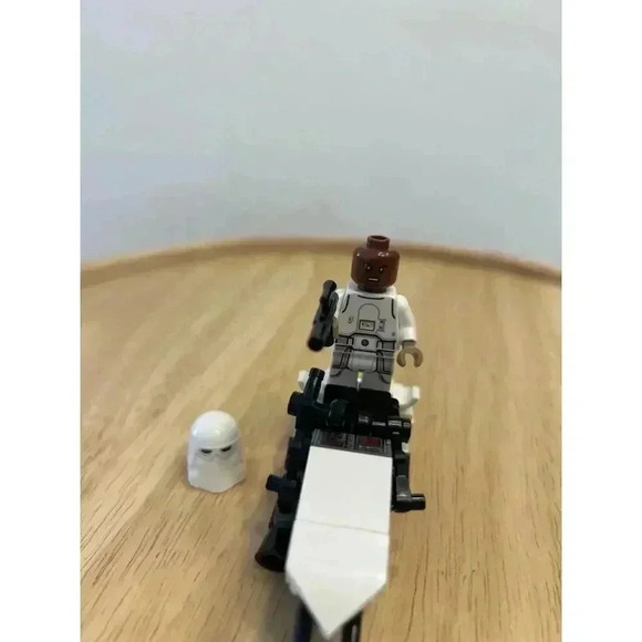 LEGO Star Wars Minifigure Lot with Speeder Bike - snow stormtrooper incomplete - Picture 3 of 4